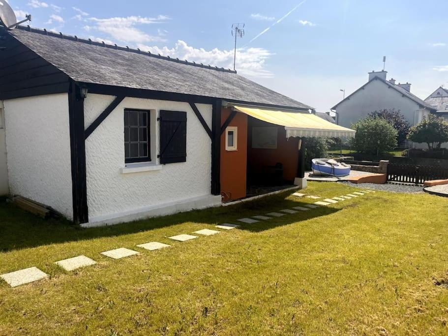 Chaumiere Cotiere: A 500m,a Deux Pas Du Gr34 Holiday home