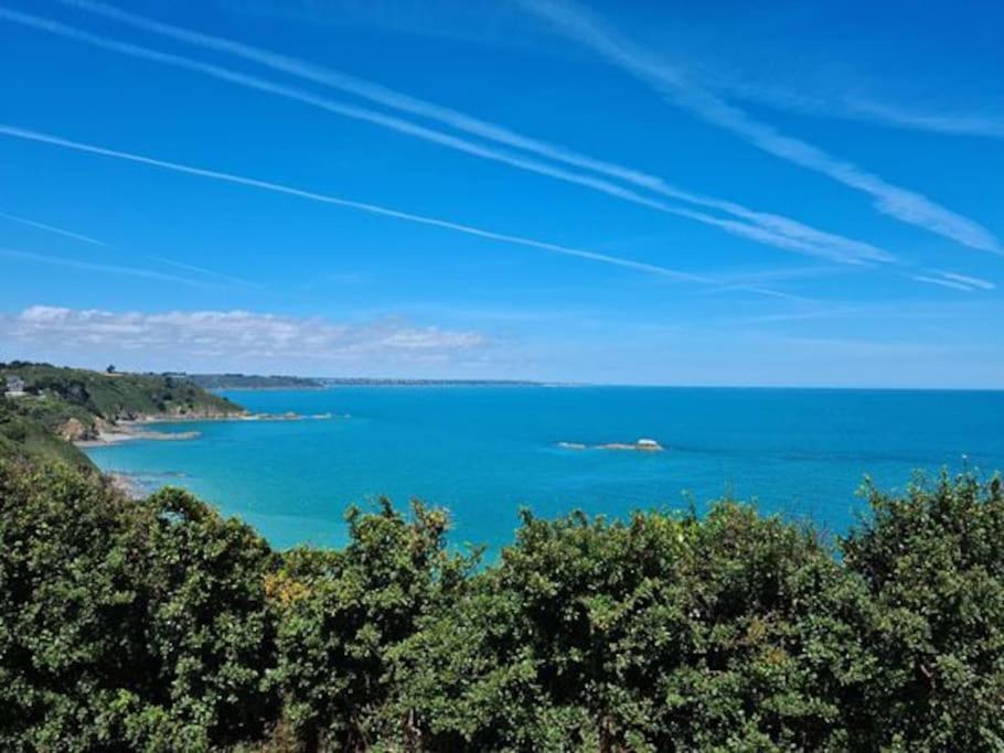 Holiday home Chaumiere Cotiere: A 500m,a Deux Pas Du Gr34